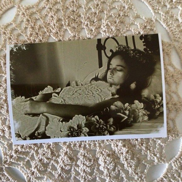 Post Mortem Death Photo Young Girl Death Bed Flowers Reprint - Picture 2 of 8